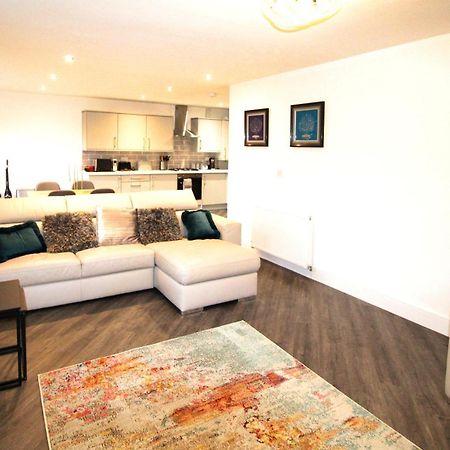 Rotherham - Rawmarsh - Great Customer Feedback - 2 Bed Bungalow - New Build - High End Furnishings - Wheel Chair Accessible - Large Enclosed Garden - Dog Friendly ภายนอก รูปภาพ